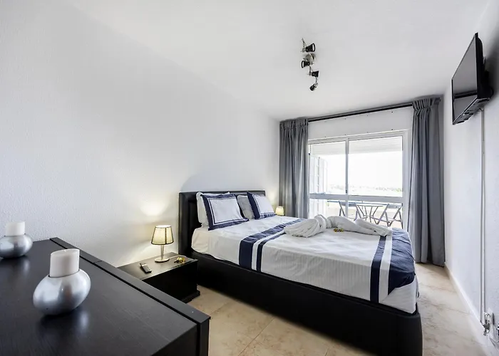 Pera & Pool - Silhueta Citadina Apartment Armação de Pêra