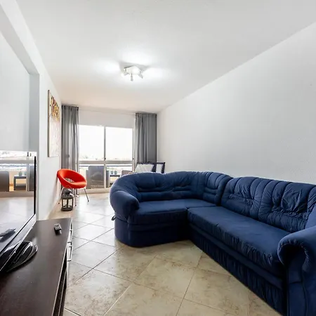 Apartament Pera & Pool - Silhueta Citadina *