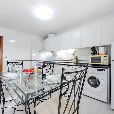 Pera & Pool - Silhueta Citadina * Armação de Pêra