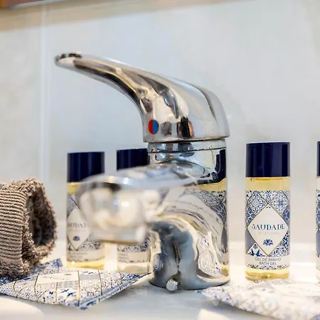 Apartament Pera & Pool - Silhueta Citadina *