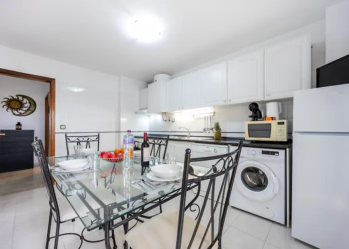 Pera & Pool - Silhueta Citadina * Armação de Pêra