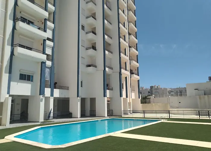 Pera & Pool - Silhueta Citadina Appartement